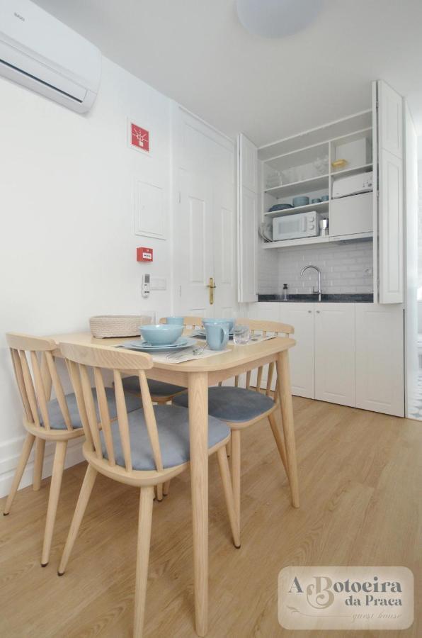A Botoeira Da Praca Guest House 维亚纳堡 外观 照片